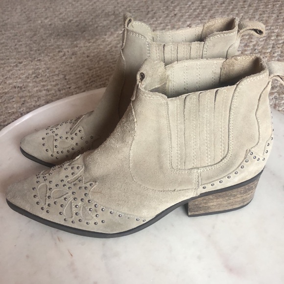 🔥 Amuse Society Backstage Booties - Picture 11 of 12